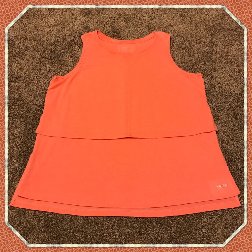 NWOT Two Tier Tank sz. XL